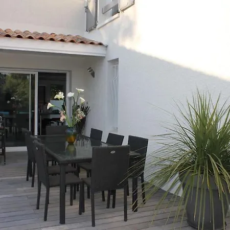 La Rochelle Charmante Maison Avec Piscine *