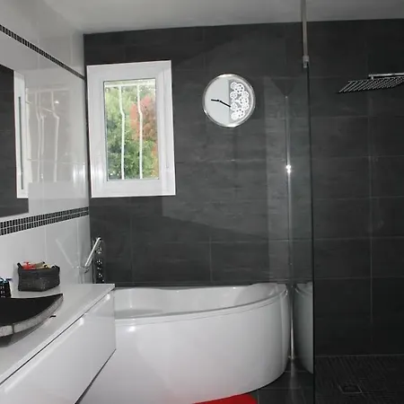 La Rochelle Charmante Maison Avec Piscine